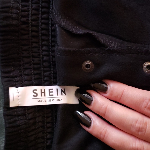 NWOT Shein strapless/tube top crop stop, black - Picture 5 of 5